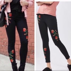 Tops shop Jamie jeans .